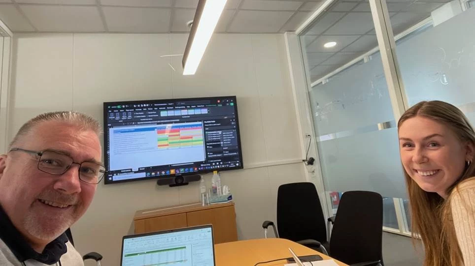 Foto af Roald Morvik og Victoria Bjørnarå.